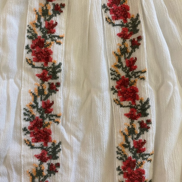 Anthropologie - Red and White Shorts -Chloe Oliver - Picture 5 of 7